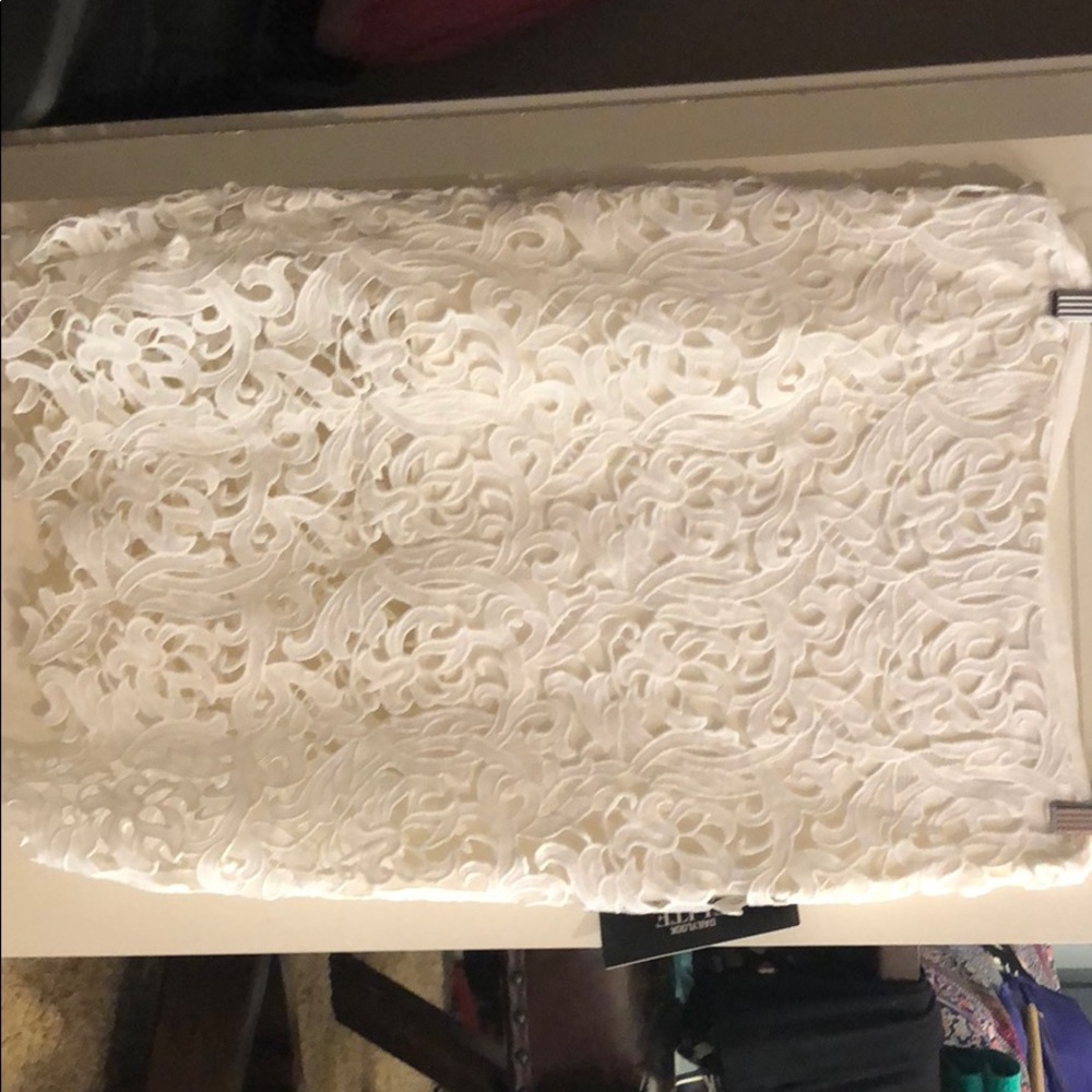 White lace pencil skirt